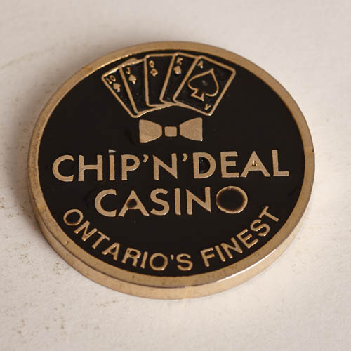 CHIP’N’DEAL CASINO, ONTARIO’S FINEST(Text on BOTH Sides), Poker Card Guard